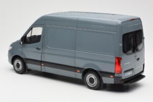 Mercedes Sprinter W907 Синьо-Сиво Norev 1:18 183423 Метал — снимка 6 от 7