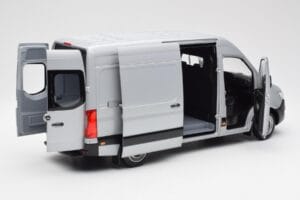 Mercedes Sprinter W907 Сребрист Norev 1:18 183424 Метал — снимка 2 от 8