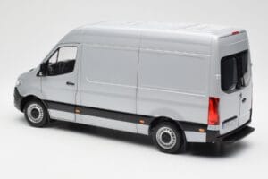 Mercedes Sprinter W907 Сребрист Norev 1:18 183424 Метал — снимка 7 от 8