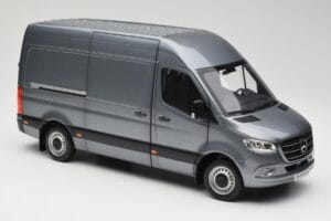 Mercedes Sprinter W907 Ван Selenite Grey Metallic Norev 1:18 B66004163 Метал — снимка 6 от 8