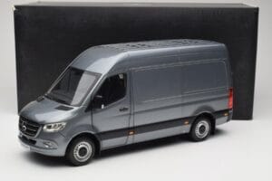 Mercedes Sprinter W907 Ван Selenite Grey Metallic Norev 1:18 B66004163 Метал — снимка 8 от 8