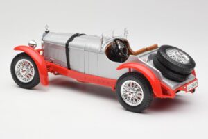 Mercedes SSK Сребърен & Червен Bburago 1:18 3009-M2 Метал — снимка 5 от 6