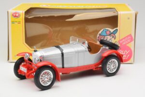Mercedes SSK Сребърен & Червен Bburago 1:18 3009-M2 Метал — снимка 6 от 6