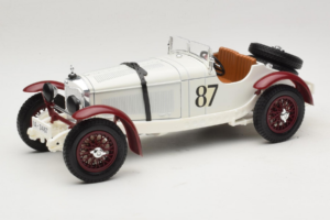 Mercedes SSKL #87 R. Caracciola Бял 1931 Bburago 1:18 3002-P1 Метал