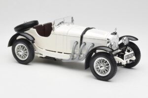 Mercedes SSKL Бял Bburago 1:18 3002 Метал — снимка 6 от 8