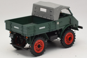 Mercedes Unimog 401 Зелен Schuco 1:18 00135 Метал — снимка 3 от 8