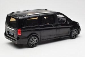 Mercedes V-Class W447 AMG Line Черен Norev 1:18 183860 Метал — снимка 3 от 6