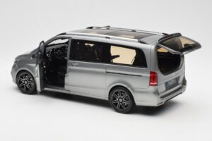 Mercedes V-Class W447 AMG Line Сив Металик Norev 1:18 183488 Метал — снимка 6 от 9