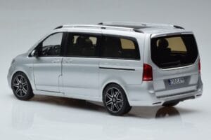 Mercedes V-Class V260 AMG Line Сребрист Norev 1:18 183871 Метал — снимка 7 от 10