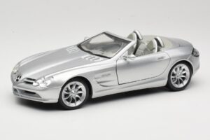 Mercedes Vision SLR Roadster Сребрист Maisto 1:18 B66962107 Метал