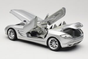 Mercedes Vision SLR Roadster Сребрист Maisto 1:18 B66962107 Метал — снимка 5 от 8
