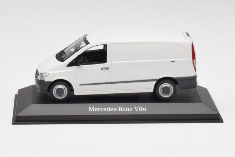 Mercedes Vito Arctic Бял Minichamps 1:43 B66960524 Метал