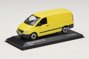 Mercedes Vito Kastenwagen Жълт Minichamps 1:43 400032260 Метал — снимка 2 от 4