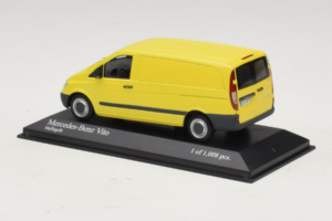 Mercedes Vito Kastenwagen Жълт Minichamps 1:43 400032260 Метал — снимка 3 от 4