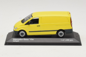 Mercedes Vito Kastenwagen Жълт Minichamps 1:43 400032260 Метал