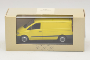 Mercedes Vito W638 Жълт Minichamps 1:43 B67871200-R1 Метал — снимка 4 от 4
