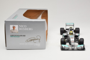 Mercedes W03 #8 N. Rosberg Mercedes AMG Petronas 2012 Minichamps 1:18 110120008 Метал — снимка 6 от 7