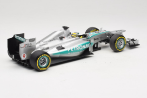 Mercedes W04 #9 N. Rosberg Mercedes AMG Petronas Showcar 2013 Minichamps 1:18 110130079 Метал — снимка 2 от 7