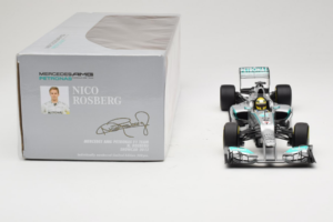 Mercedes W04 #9 N. Rosberg Mercedes AMG Petronas Showcar 2013 Minichamps 1:18 110130079 Метал — снимка 6 от 7