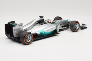 Mercedes W05 #44 L. Hamilton Mercedes AMG Petronas Malaysian Grand Prix Winner 2014 Minichamps 1:18 110140144 Метал — снимка 2 от 7