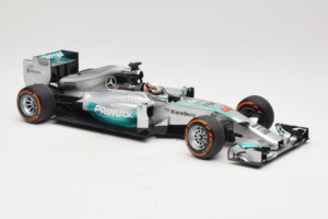 Mercedes W05 #44 L. Hamilton Mercedes AMG Petronas Malaysian Grand Prix Winner 2014 Minichamps 1:18 110140144 Метал — снимка 4 от 7