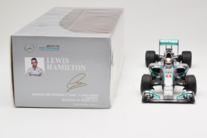 Mercedes W05 #44 L. Hamilton Mercedes AMG Petronas Malaysian Grand Prix Winner 2014 Minichamps 1:18 110140144 Метал — снимка 6 от 7