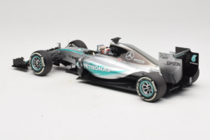 Mercedes W06 #44 L. Hamilton F1 World Champion 2015 Dealer Edition Minichamps 1:18 B66960539 Метал — снимка 5 от 7