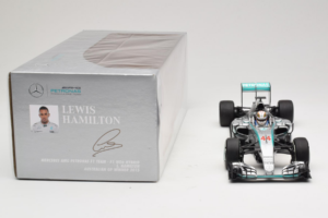 Mercedes W06 #44 L. Hamilton Mercedes AMG Petronas Australian Grand Prix Winner 2015 Minichamps 1:18 110150044 Метал — снимка 6 от 7