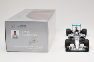 Mercedes W06 #44 L. Hamilton Mercedes AMG Petronas Japanese Grand Prix Winner 2015 Minichamps 1:18 110150344 Метал — снимка 6 от 7