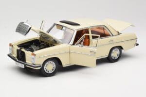 Mercedes W115 Strich 8 Кремав Sun Star 1:18 4581 Метал — снимка 2 от 8