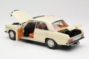 Mercedes W115 Strich 8 Кремав Sun Star 1:18 4581 Метал — снимка 5 от 8