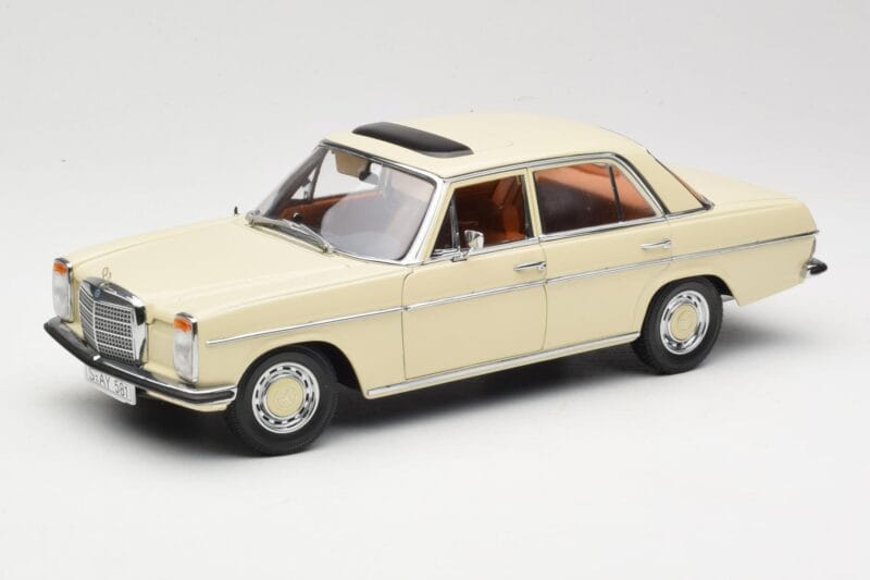 Mercedes W115 Strich 8 Кремав Sun Star 1:18 4581 Метал
