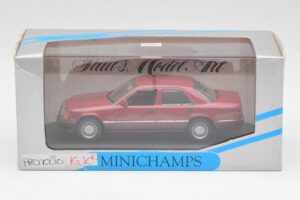 Mercedes 300D W124 Червен Minichamps 1:43 3209 Метал — снимка 4 от 4