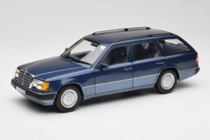 Mercedes 300D W124 T-Modell Nautical Син Norev 1:18 183962 Метал