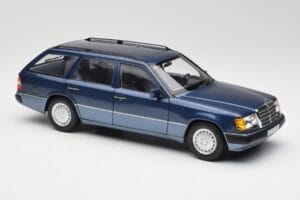 Mercedes 300D W124 T-Modell Nautical Син Norev 1:18 183962 Метал — снимка 6 от 8
