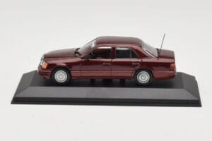 Mercedes W124 Dark Red Metallic Minichamps 1:43 MB002 Метал
