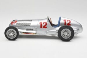 Mercedes W125 #12 R. Caracciola Grand Prix 1937 CMC 1:18 M-052 Метал — снимка 3 от 6