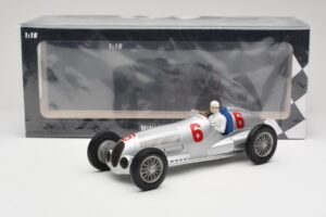 Mercedes W125 #6 Daimler-Benz AG R. Caracciola 2nd Place Eifel Race Nurburgring 1937 Minichamps 1:18 155373106 Метал — снимка 6 от 6
