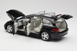 Mercedes R-Class W251 Obsidian Черен Minichamps 1:18 150034601 Метал — снимка 5 от 8
