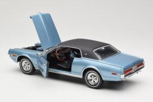 Mercury Cougar XR-7 Син Sun Star 1:18 1562 Метал — снимка 5 от 8