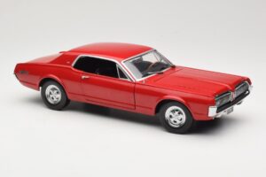 Mercury Cougar XR-7 Червен Sun Star 1:18 1541 Метал — снимка 6 от 8