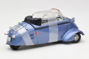 Messerschmitt KR200 Син Revell 1:18 08944 Метал — снимка 2 от 6