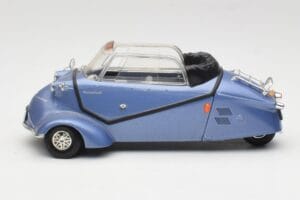Messerschmitt KR201 Roadster Син Revell 1:18 08966 Метал — снимка 4 от 8