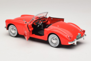 MG A 1600 Roadster Mk I Elvis Presley Blue Hawaii Movie GreenLight 1:18 13524 Метал — снимка 5 от 8