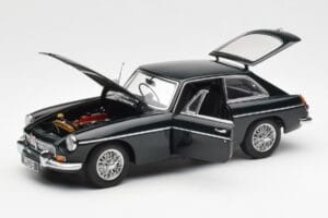 MGB GT Mk2 Coupe Racing Зелен AUTOart 1:18 76602 Метал — снимка 2 от 8