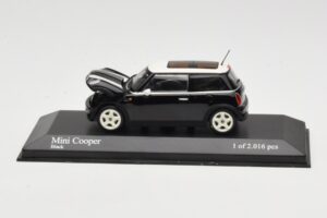 MINI Cooper R50 Черен Minichamps 1:43 431138101 Метал — снимка 2 от 5