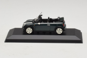 Mini Cooper Кабриолет Зелен с Бяла Ивица Minichamps 1:43 80420309093-R1 Метал