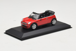 Mini Cooper R52 Кабриолет Червен Minichamps 1:43 431138230 Метал — снимка 2 от 4