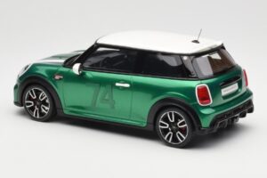 MINI Cooper F56 JCW British Racing Зелен Otto 1:18 OT1098 Смола — снимка 5 от 6