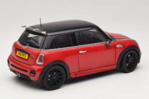 Mini Cooper John Cooper Works R56 Червен & Черен Kyosho 1:18 80430419909 Метал — снимка 3 от 8